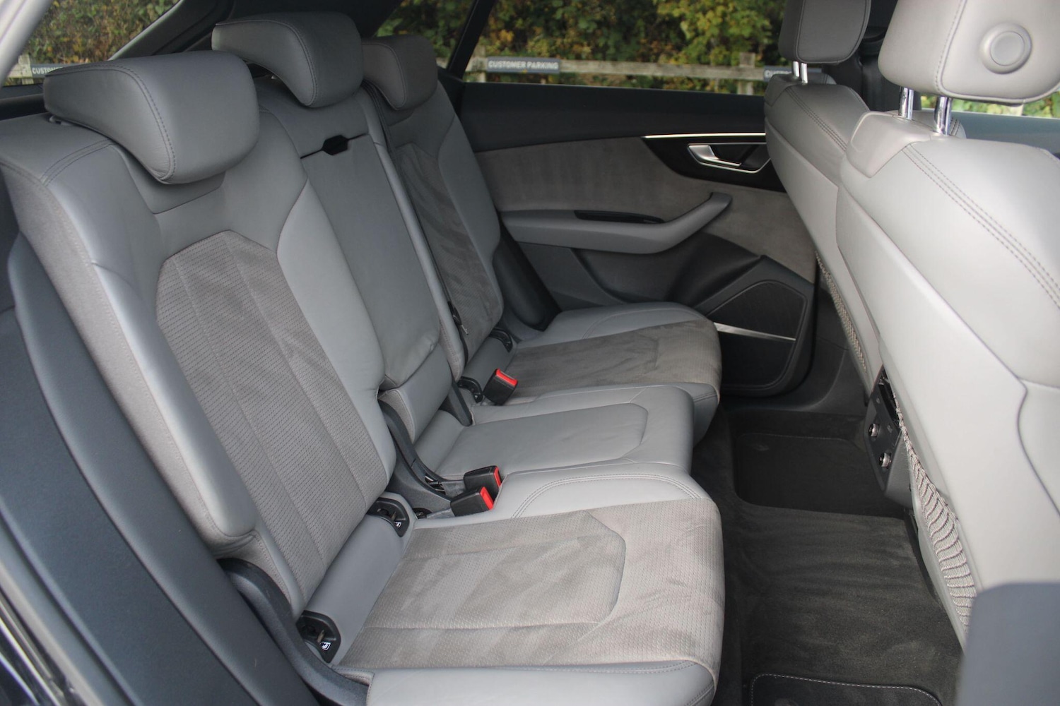 Used Audi Q8 2018 for sale - 76349151: Photo 11