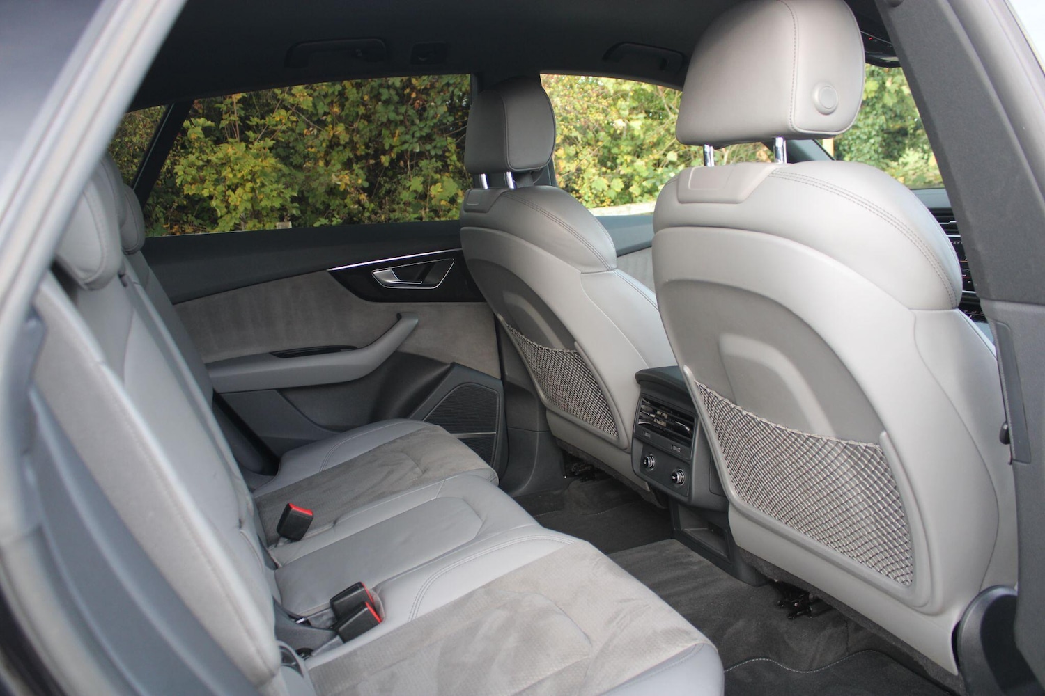 Used Audi Q8 2018 for sale - 76349151: Photo 12