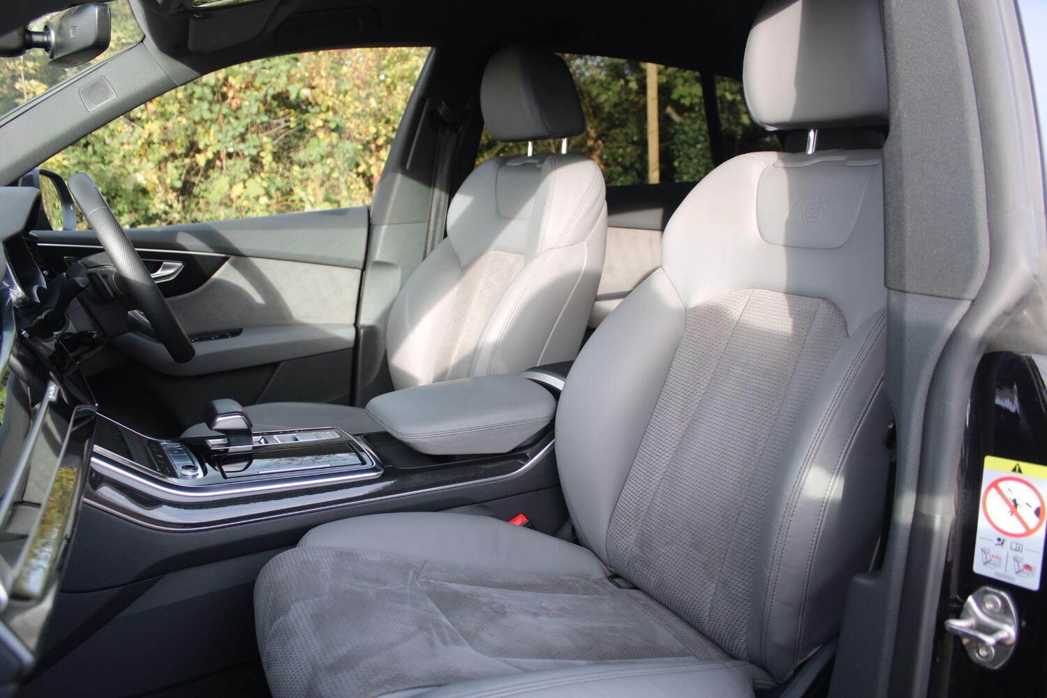 Used Audi Q8 2018 for sale - 76349151: Photo 19