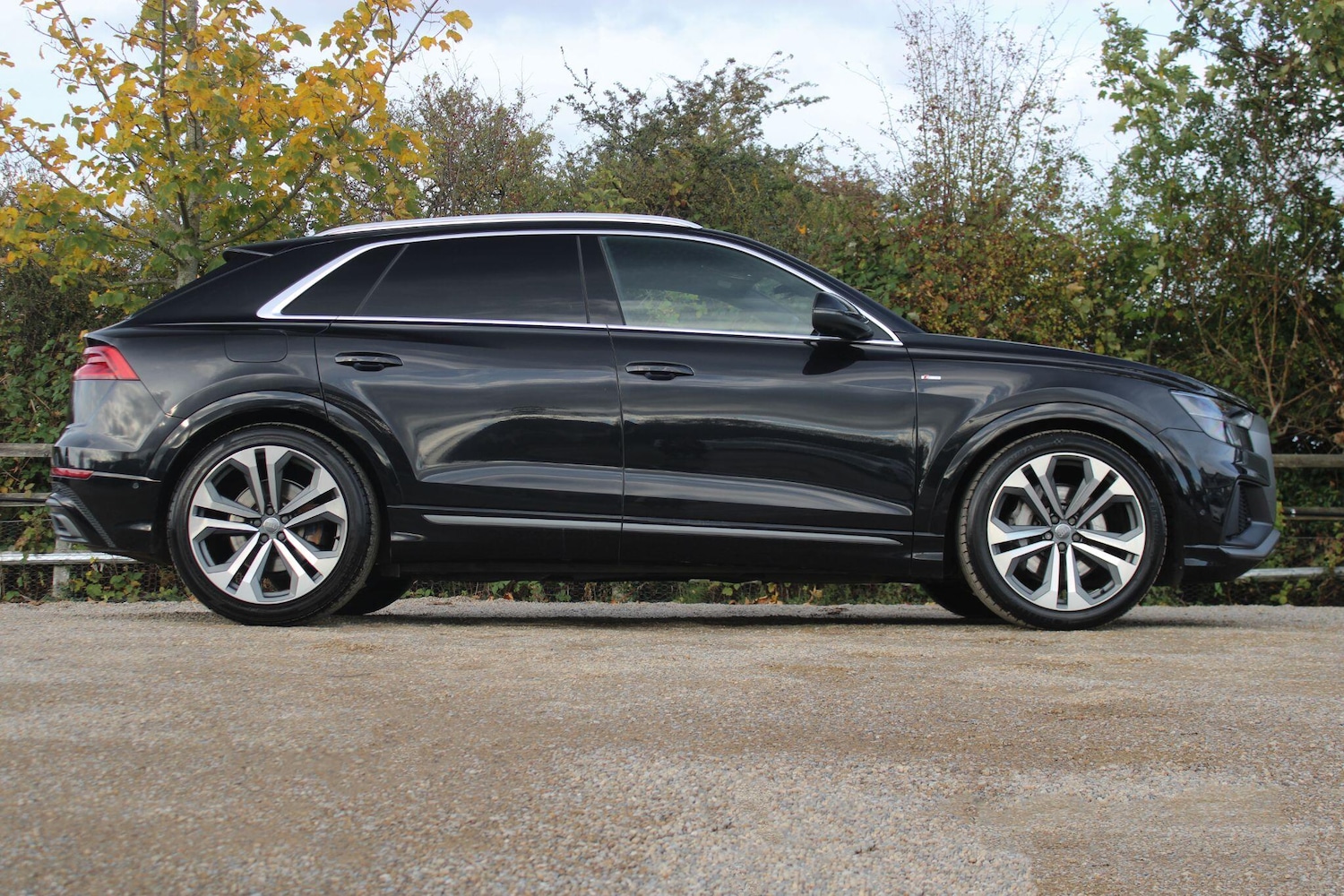 Used Audi Q8 2018 for sale - 76349151: Photo 2