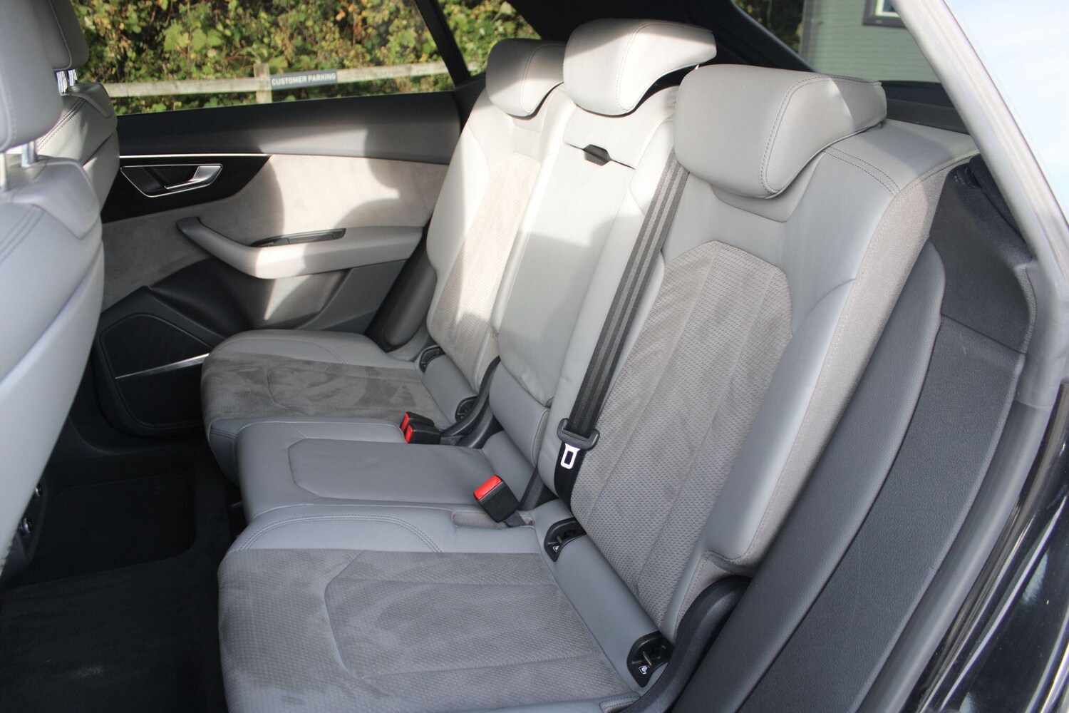 Used Audi Q8 2018 for sale - 76349151: Photo 22