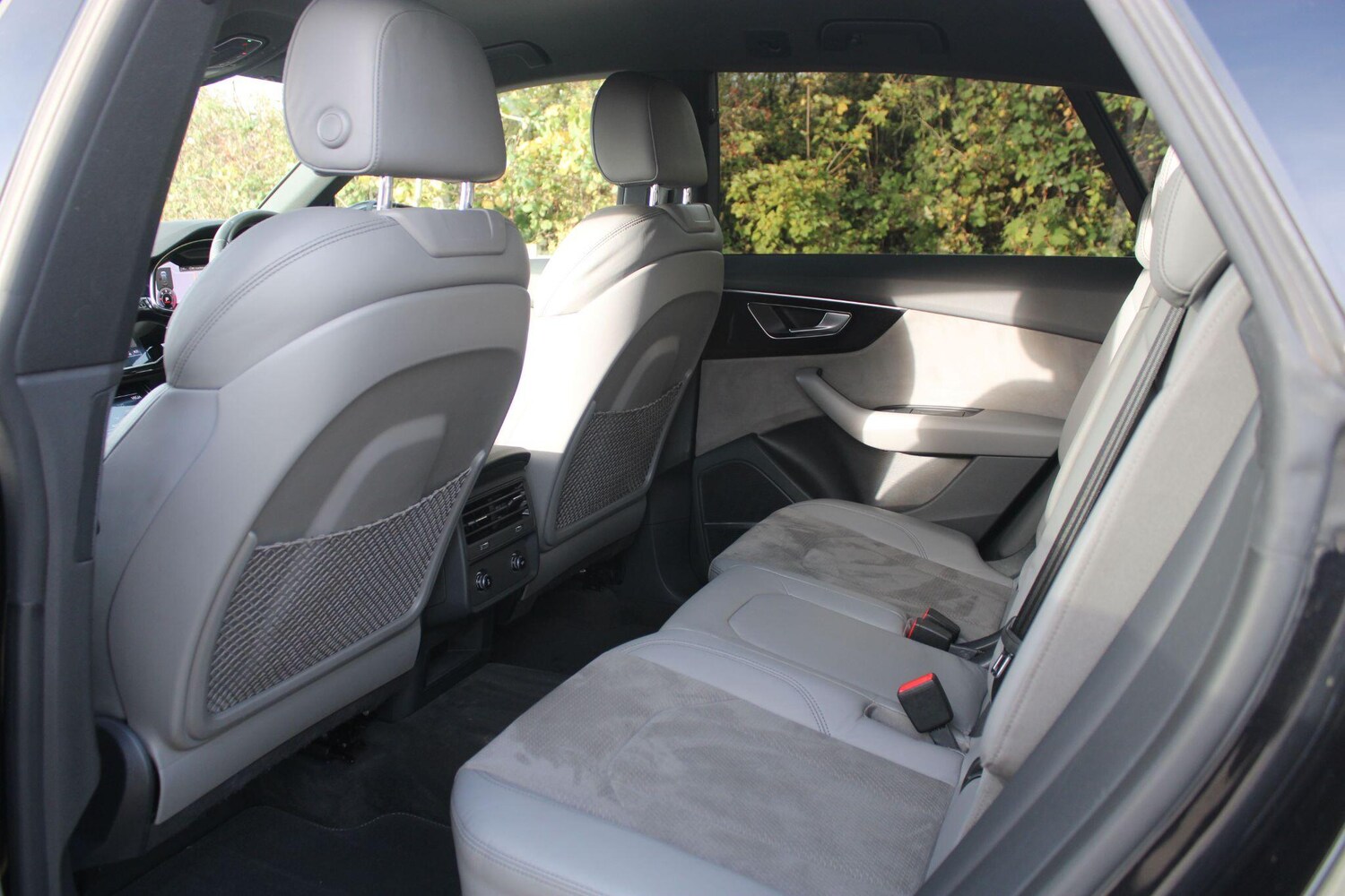 Used Audi Q8 2018 for sale - 76349151: Photo 23