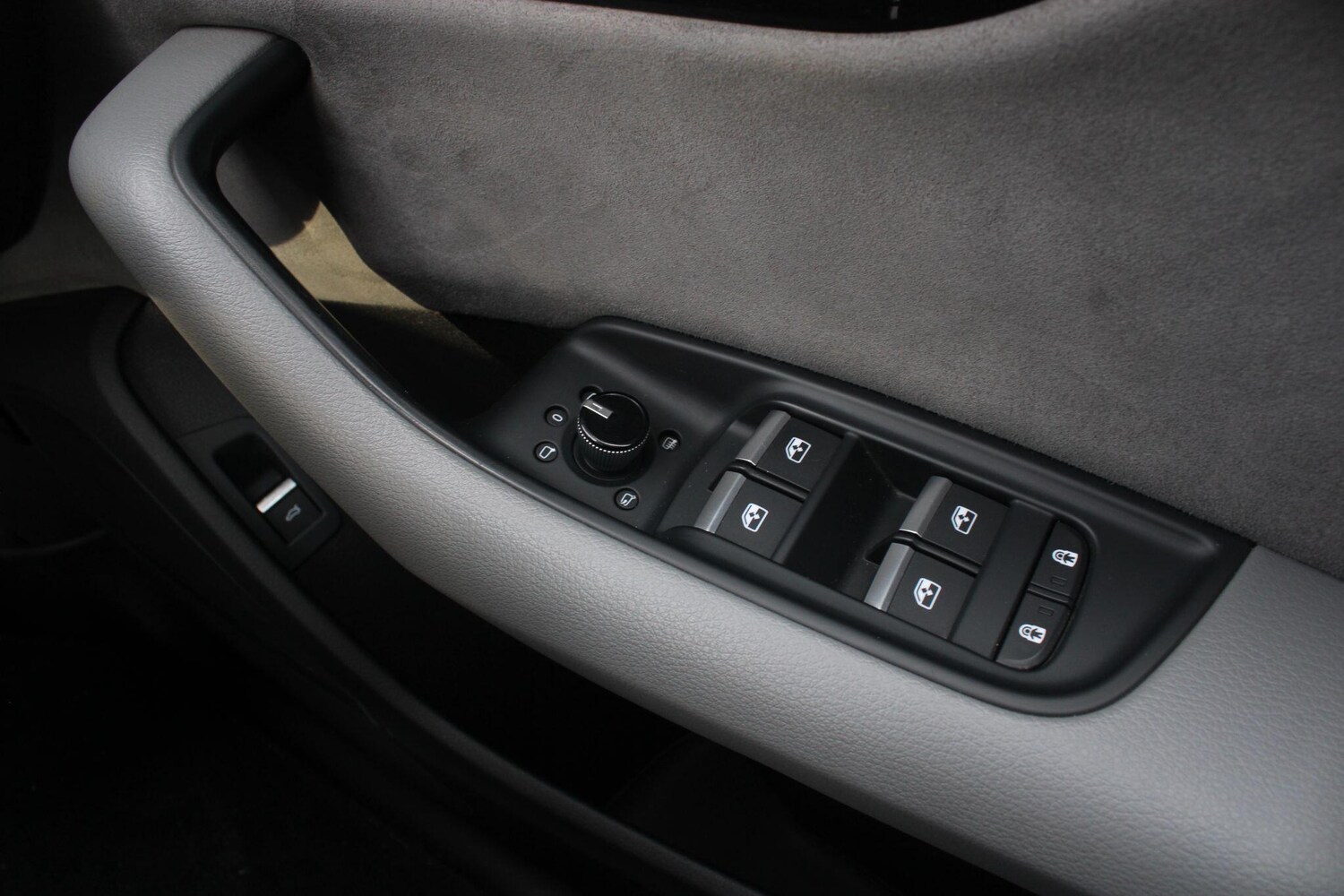 Used Audi Q8 2018 for sale - 76349151: Photo 38