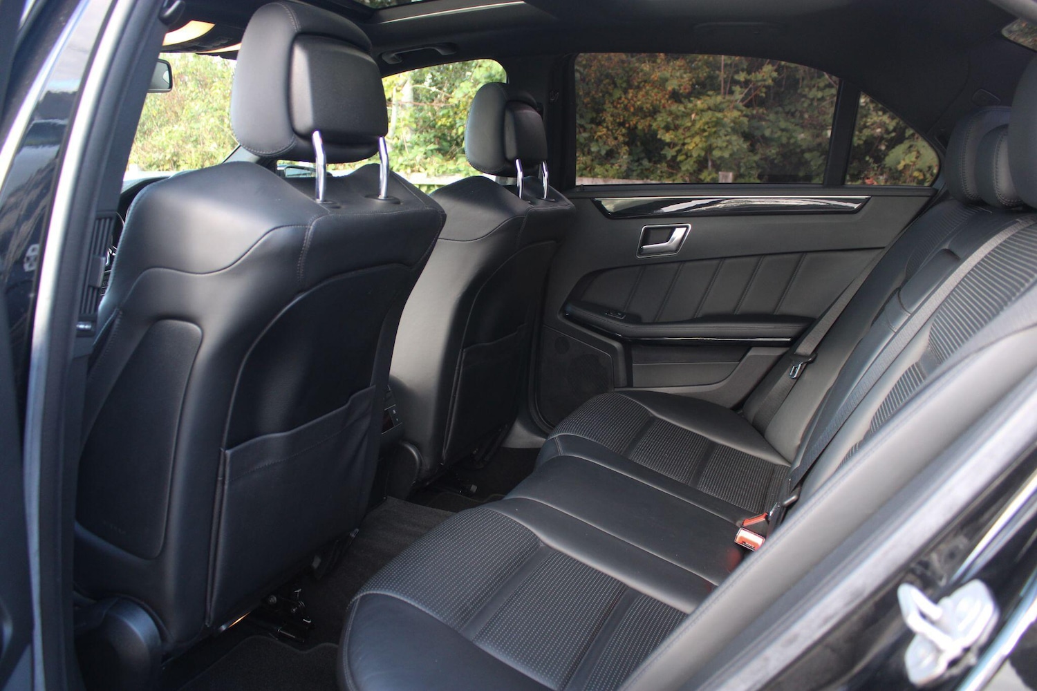 Used Mercedes-Benz E Class 2016 for sale - 76993469: Photo 24