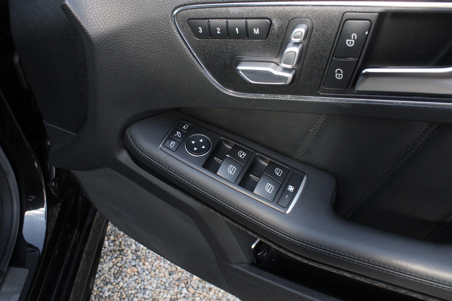 Used Mercedes-Benz E Class 2016 for sale - 76993469: Photo 37