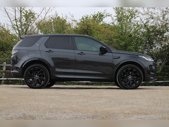 Used Land Rover Discovery Sport 2022 for sale - 78362108: Photo