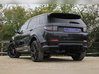 Used Land Rover Discovery Sport 2022 for sale - 78362108: Photo