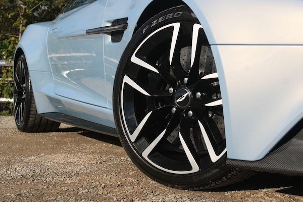 Used Aston Martin Vanquish for sale - 76189021: Photo 11