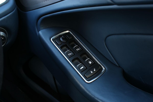 Used Aston Martin Vanquish for sale - 76189021: Photo 41