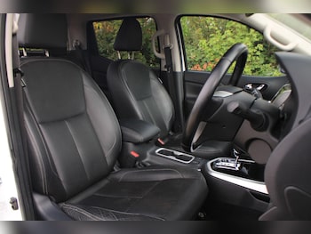 Used Nissan Navara 2020 for sale - 79601734: Photo