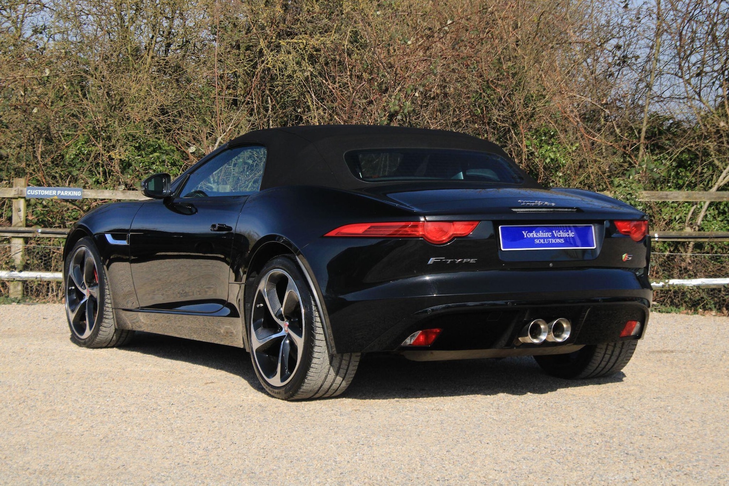 Used Jaguar F-Type 2015 for sale - 77939559: Photo 2