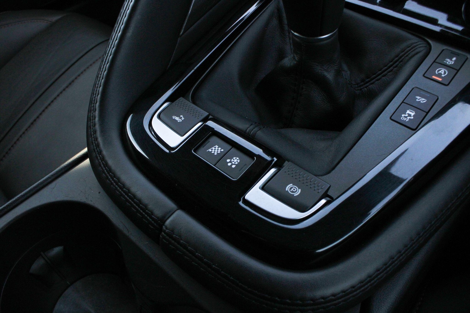 Used Jaguar F-Type 2015 for sale - 77939559: Photo 27