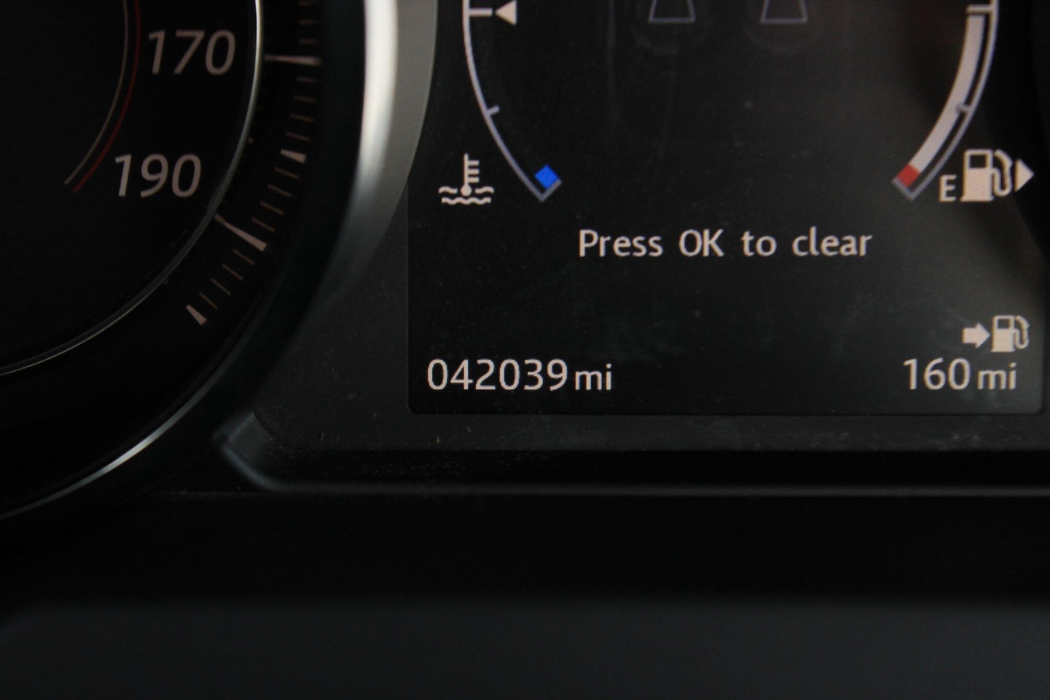 Used Jaguar F-Type 2015 for sale - 77939559: Photo 39