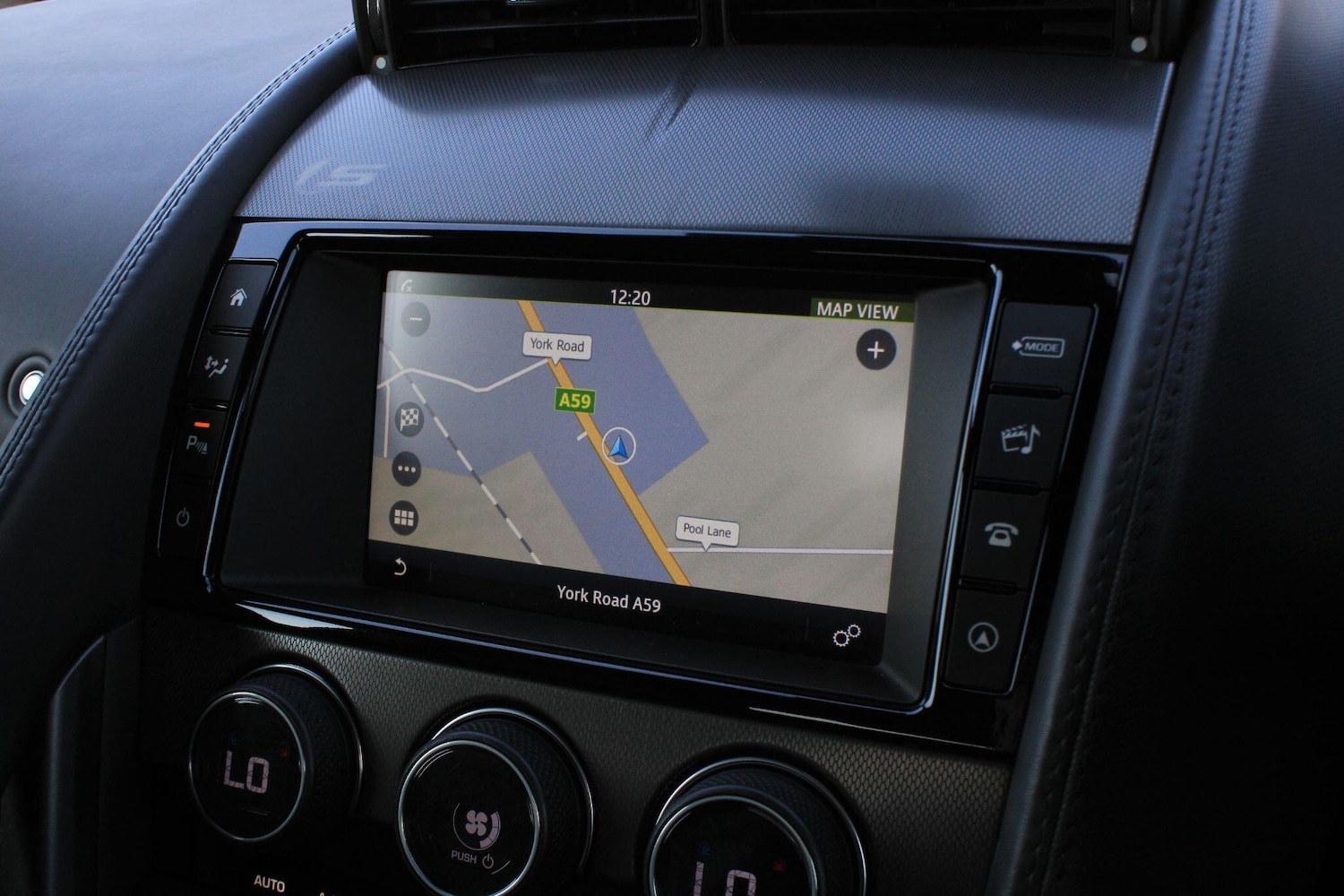 Used Jaguar F-Type 2015 for sale - 77939559: Photo 5