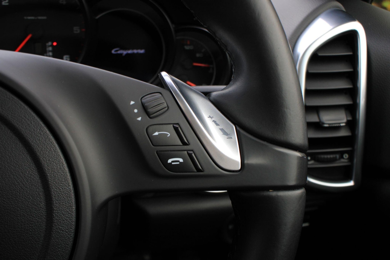 Used Porsche Cayenne 2014 for sale - 76512314: Photo 37