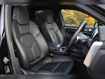 Used Porsche Cayenne 2014 for sale - 76512314: Photo