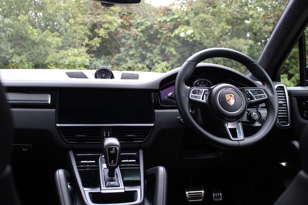 Used Porsche Cayenne 2018 for sale - 75450028: Photo 11