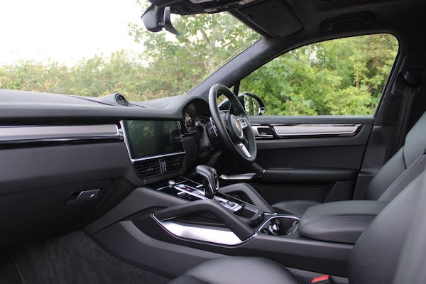 Used Porsche Cayenne 2018 for sale - 75450028: Photo 21