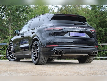 Used Porsche Cayenne 2018 for sale - 75450028: Photo