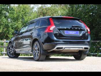 Used Volvo V60 Cross Country 2016 for sale - 74921658: Photo