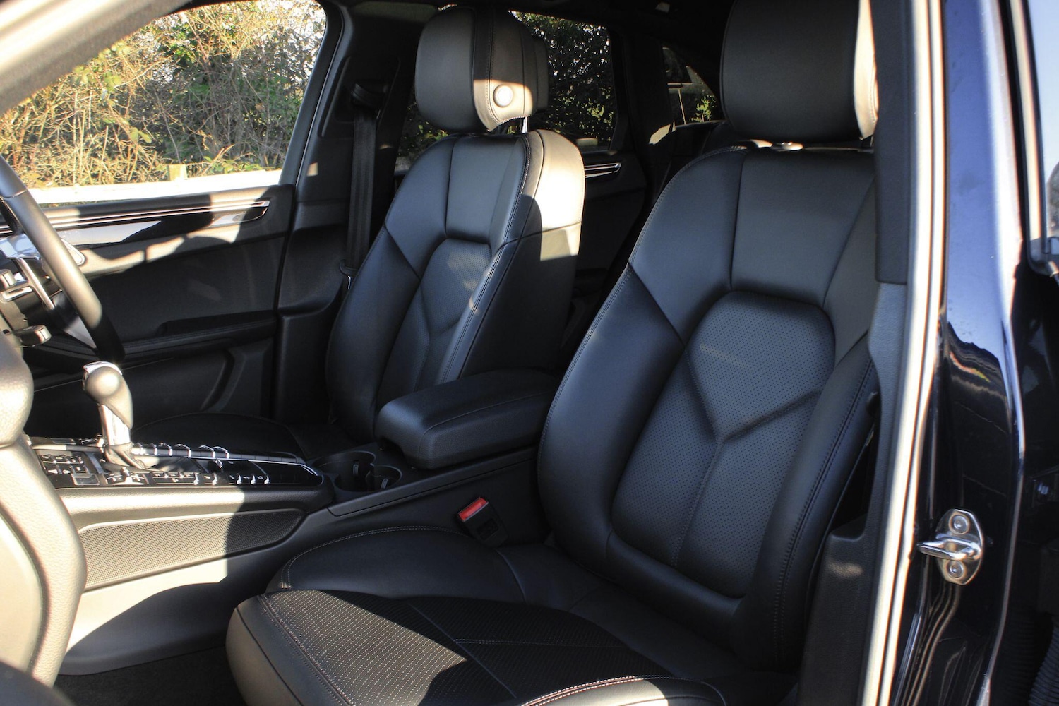 Used Porsche Macan 2020 for sale - 77091851: Photo 19