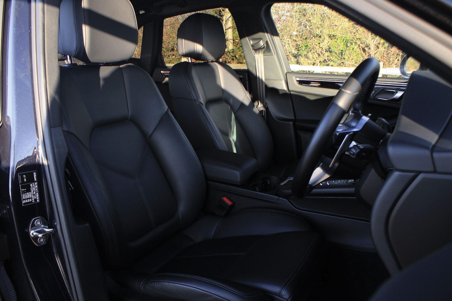 Used Porsche Macan 2020 for sale - 77091851: Photo 4