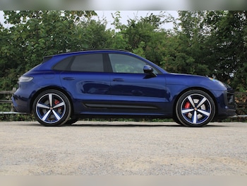 Used Porsche Macan 2023 for sale - 79247534: Photo