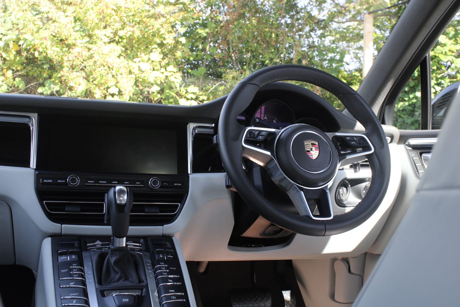 Used Porsche Macan 2018 for sale - 76989914: Photo 11