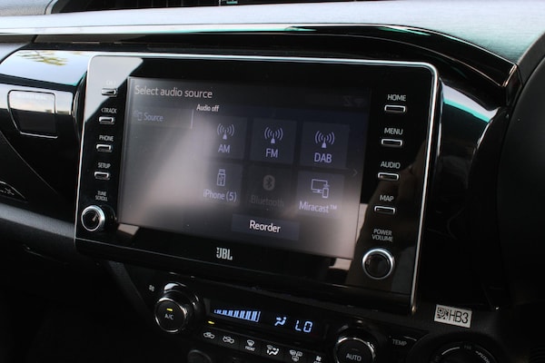 Used Toyota Hilux 2021 for sale - 74509188: Photo 27