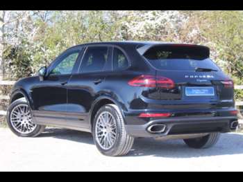 Used Porsche Cayenne 2017 for sale - 74325114: Photo