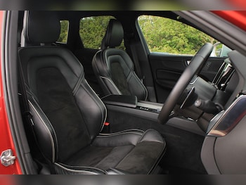 Used Volvo XC60 2017 for sale - 78404848: Photo