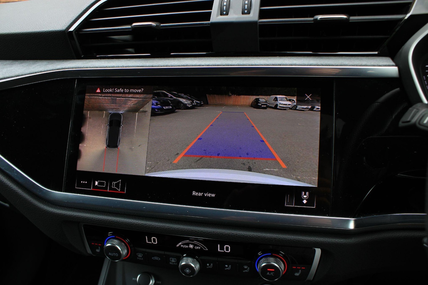 Used Audi Q3 2019 for sale - 76975702: Photo 15