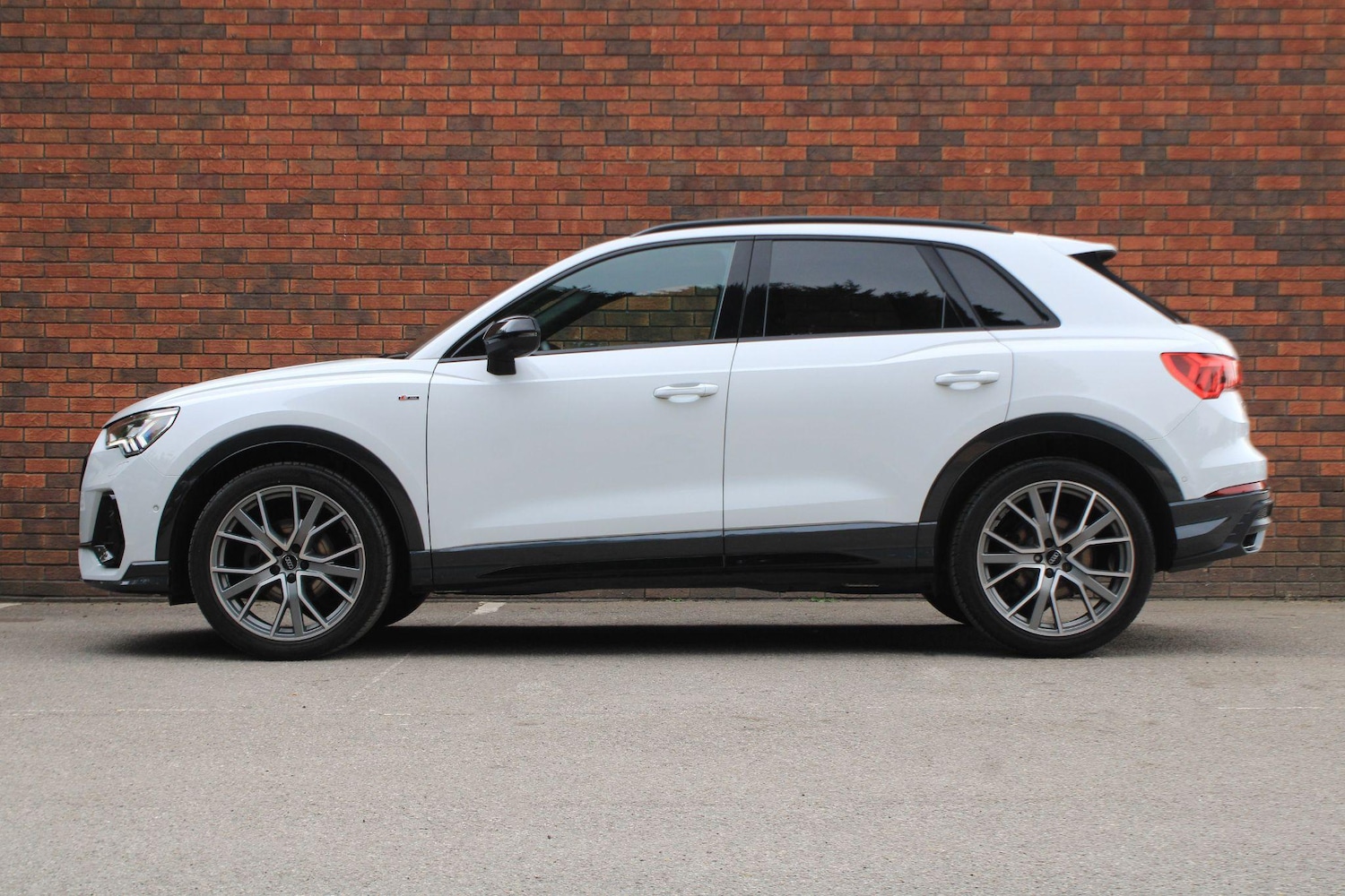 Used Audi Q3 2019 for sale - 76975702: Photo 18