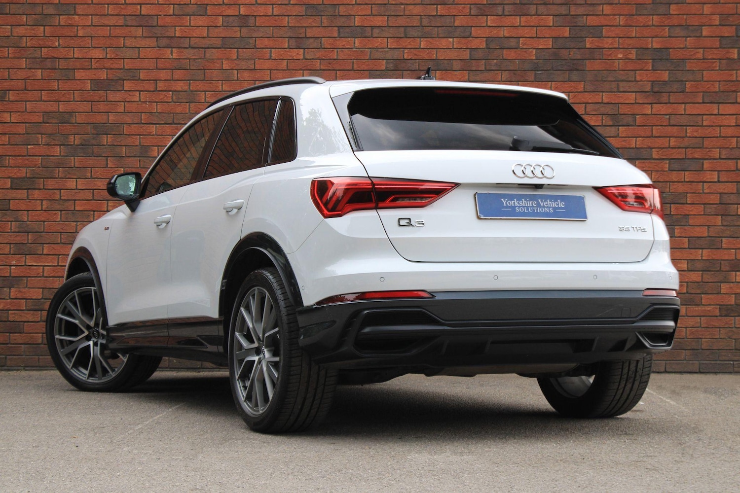 Used Audi Q3 2019 for sale - 76975702: Photo 3