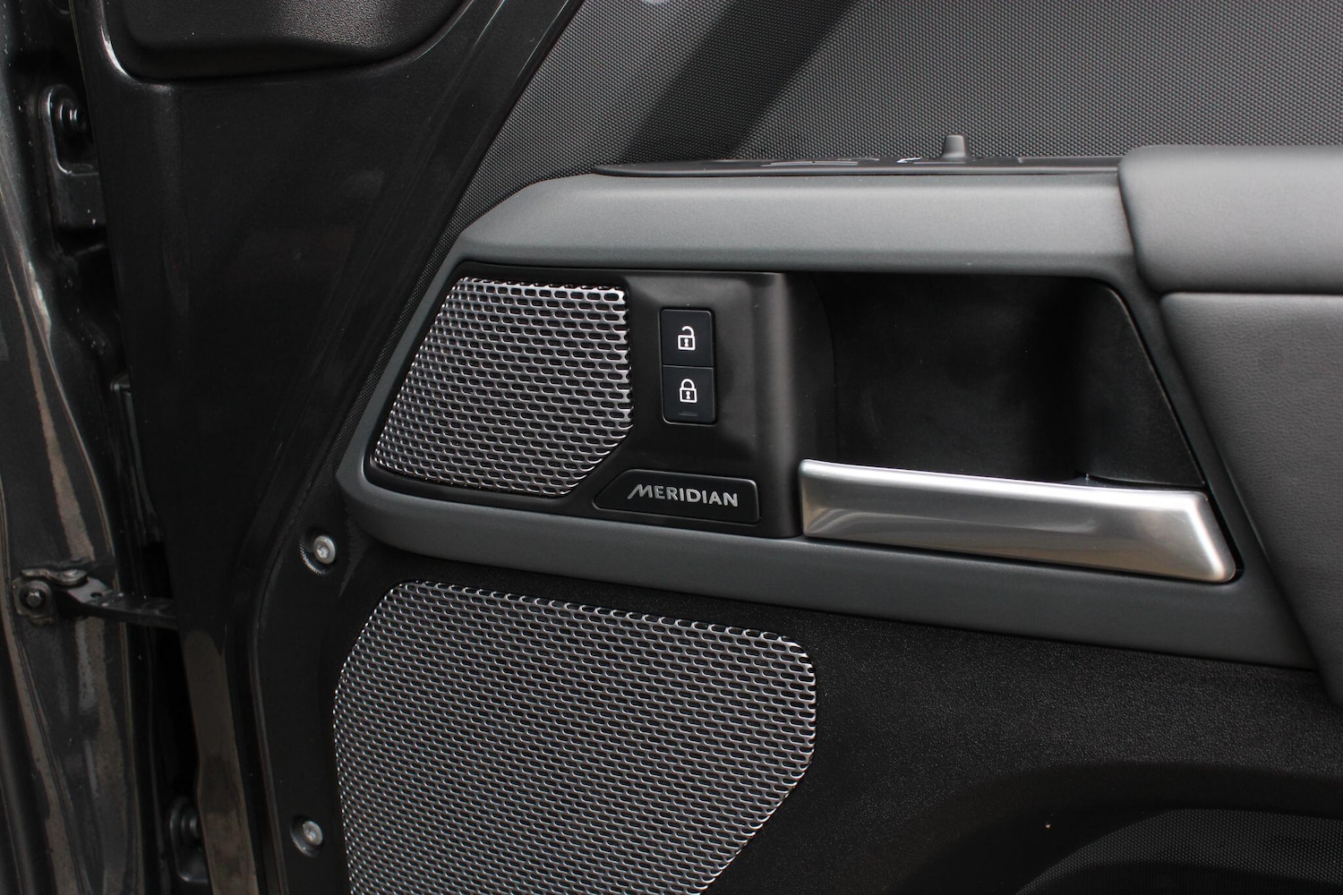 Used Land Rover Defender 2023 for sale - 76167009: Photo 36