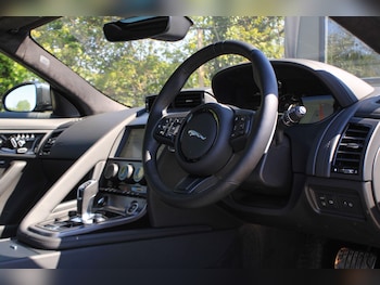 Used Jaguar F-Type 2024 for sale - 78461006: Photo