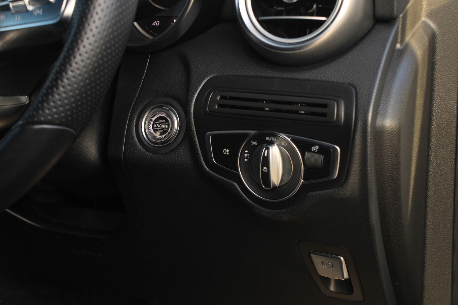 Used Mercedes-Benz GLC 2019 for sale - 77229724: Photo 31