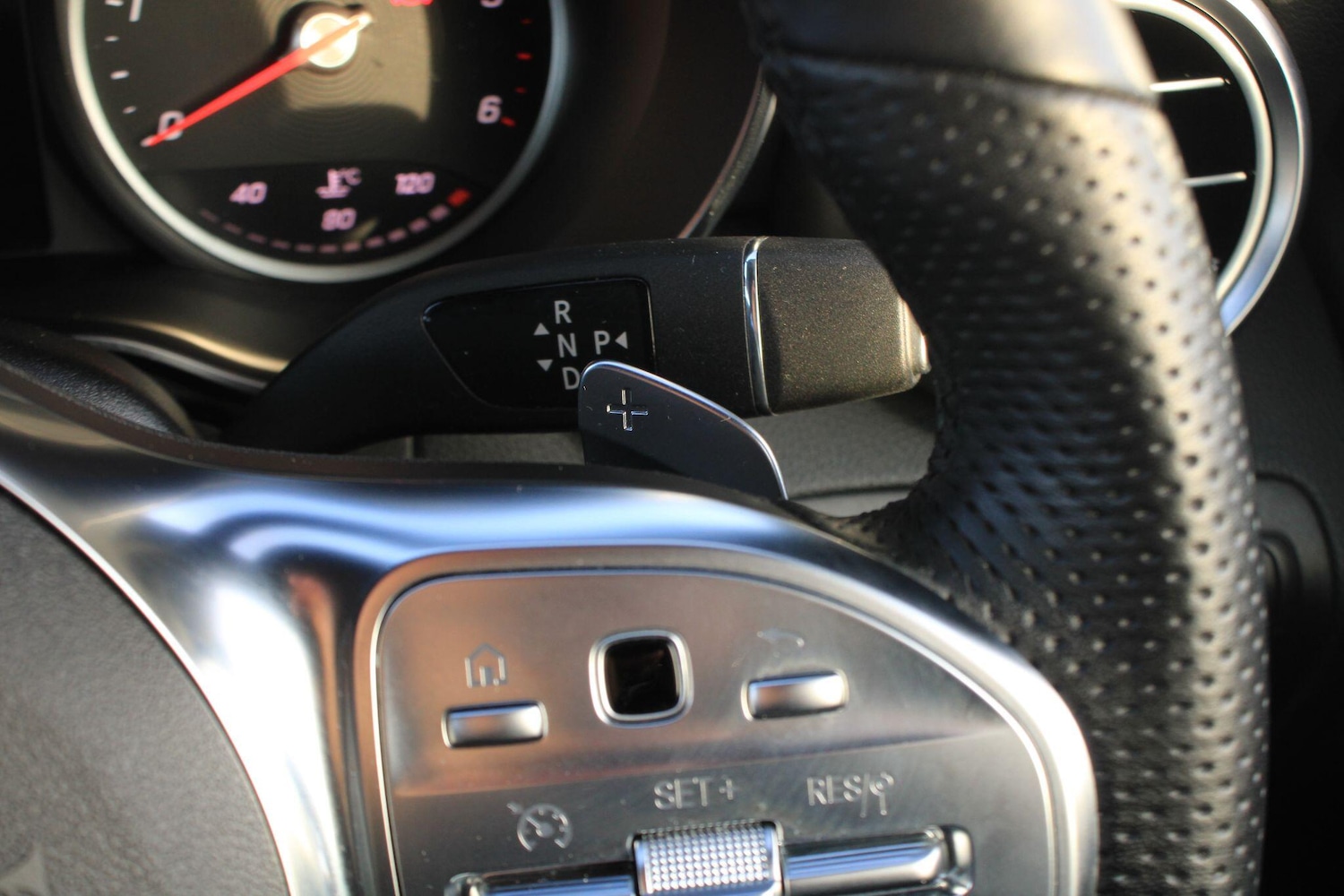 Used Mercedes-Benz GLC 2019 for sale - 77229724: Photo 32