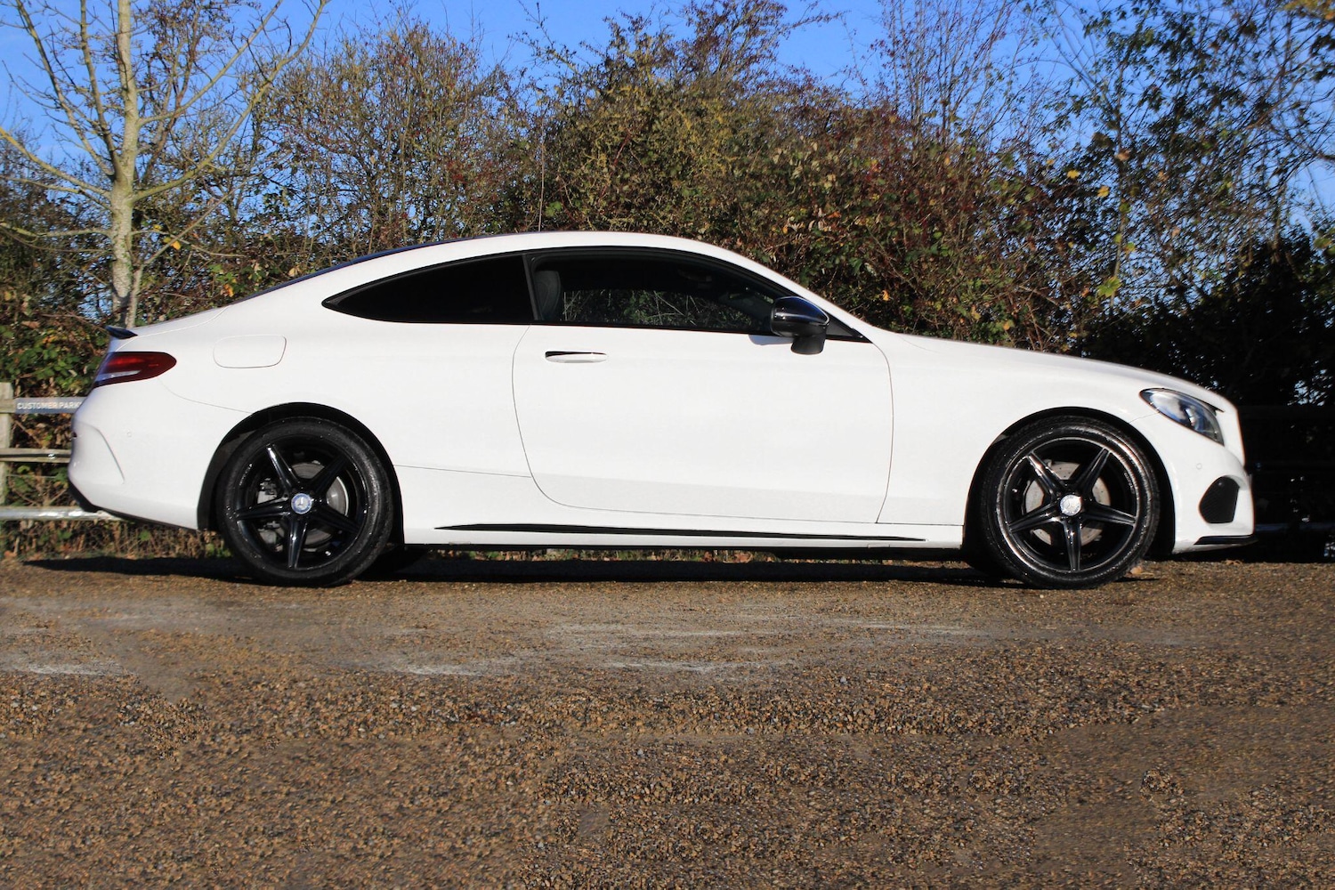 Used Mercedes-Benz C Class 2016 for sale - 76657532: Photo 2