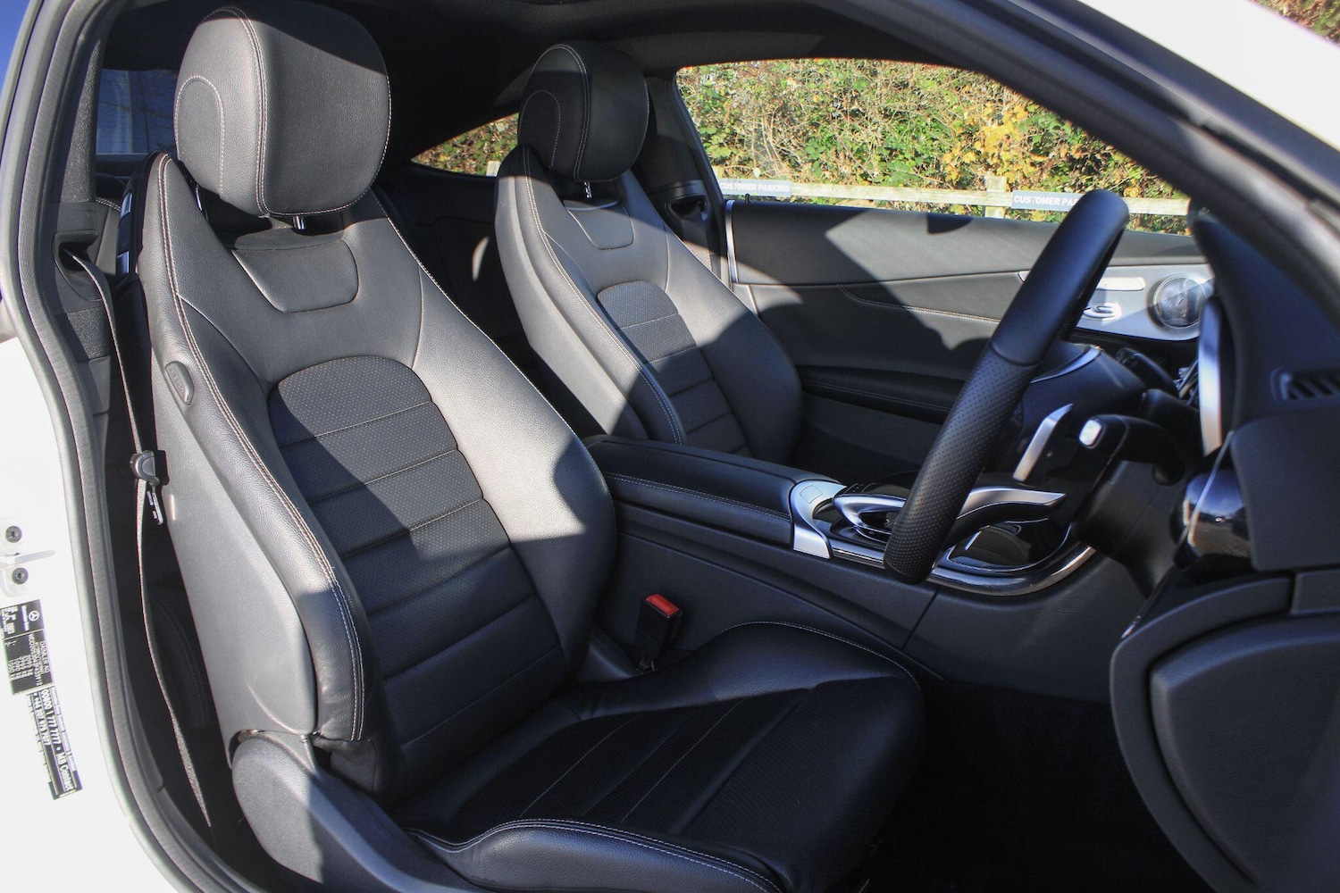 Used Mercedes-Benz C Class 2016 for sale - 76657532: Photo 4