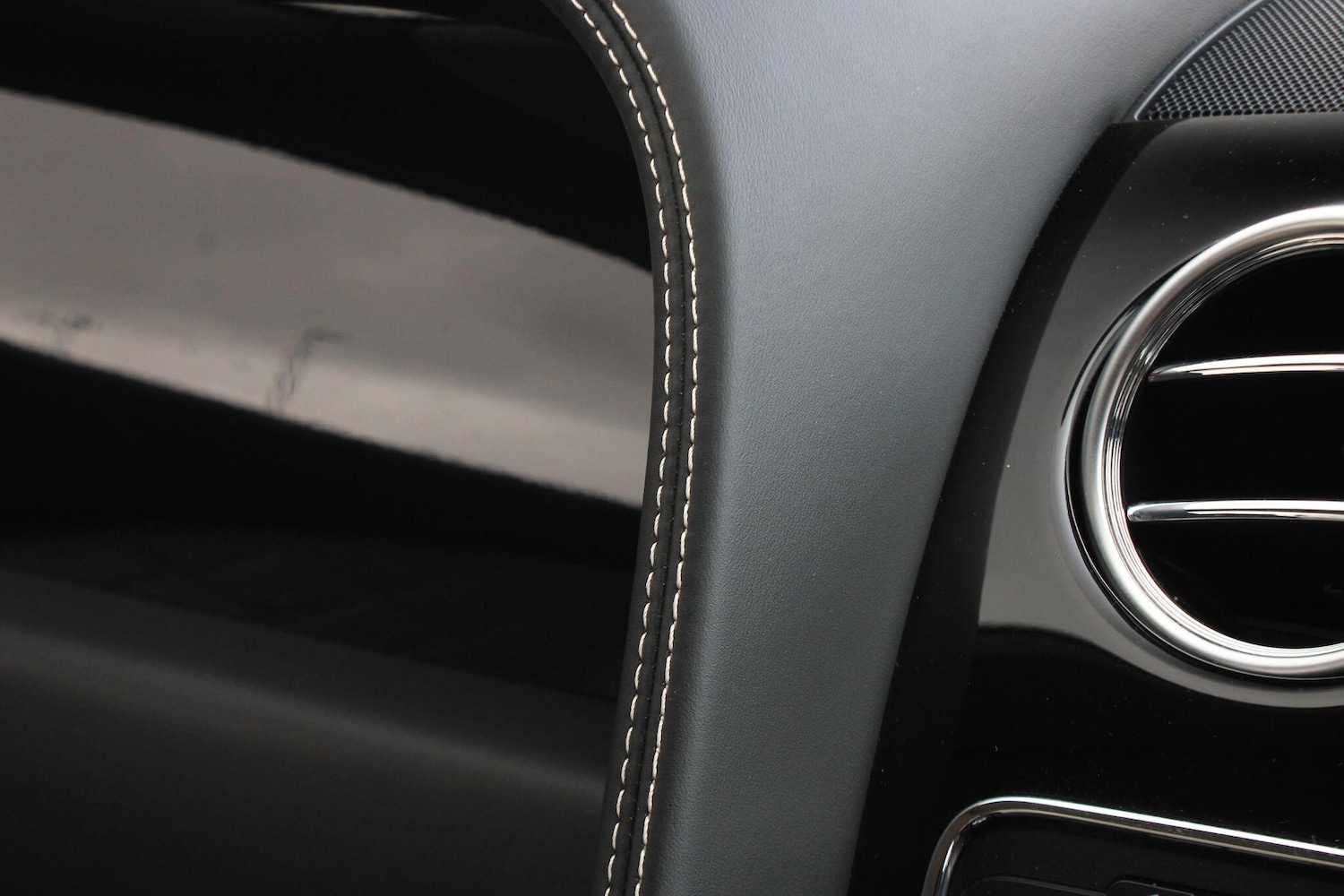 Used Bentley Continental 2013 for sale - 77305856: Photo 35