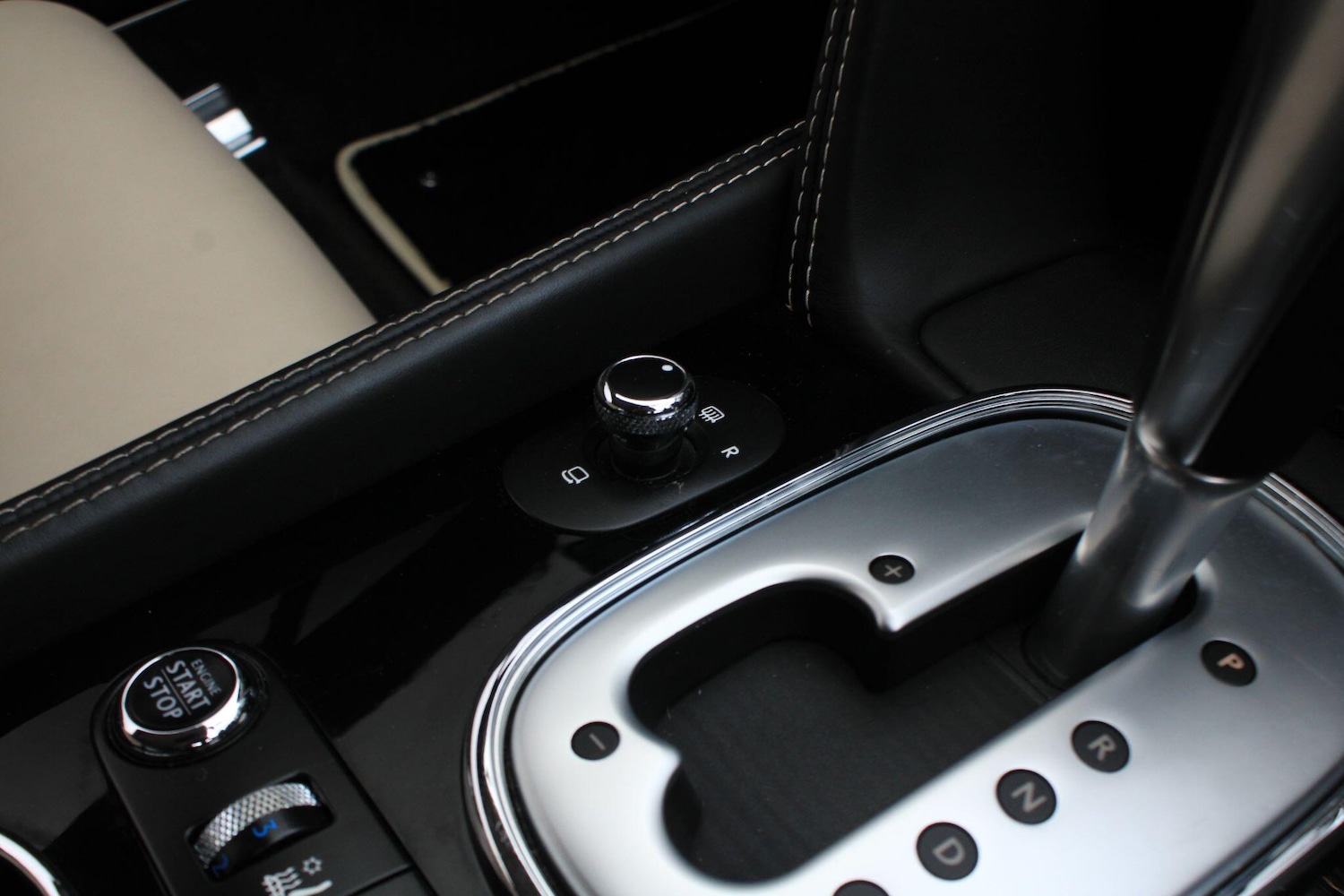 Used Bentley Continental 2013 for sale - 77305856: Photo 40