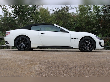 Used Maserati GranCabrio 2016 for sale - 75810107: Photo