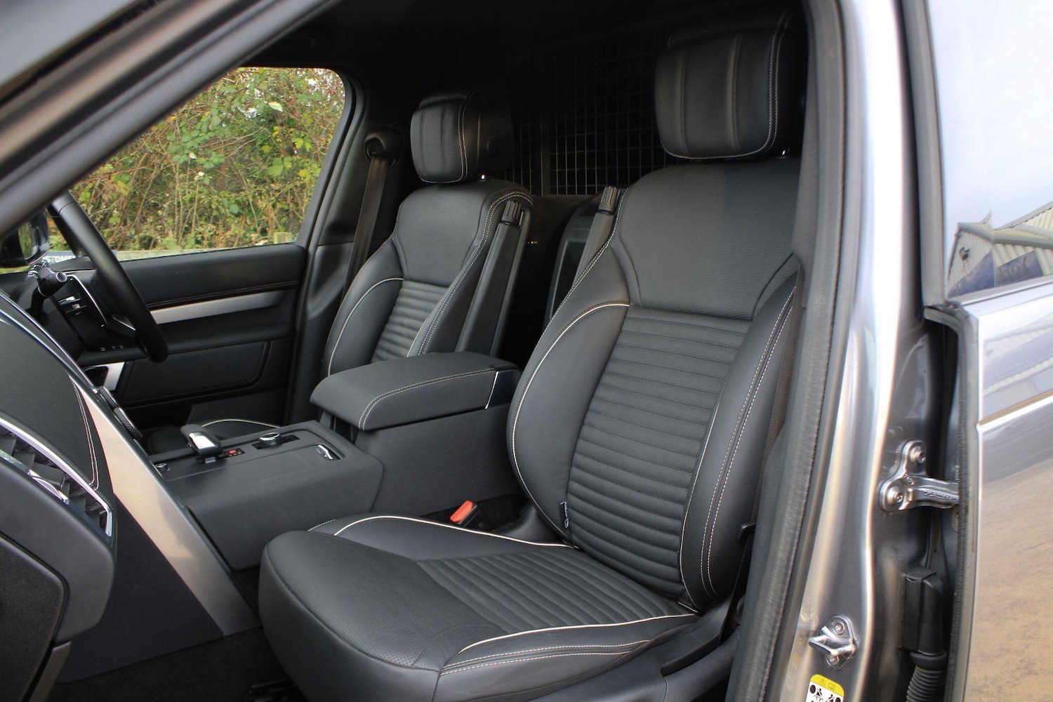 Used Land Rover Discovery 2023 for sale - 76715096: Photo 18