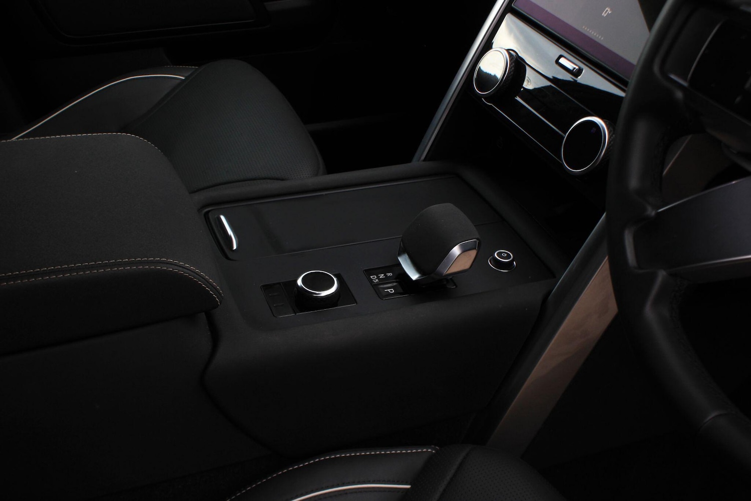 Used Land Rover Discovery 2023 for sale - 76715096: Photo 21