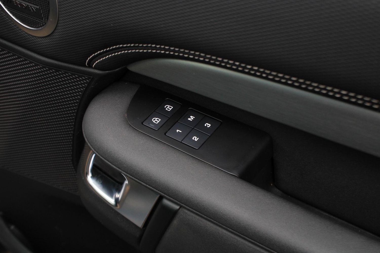 Used Land Rover Discovery 2023 for sale - 76715096: Photo 29