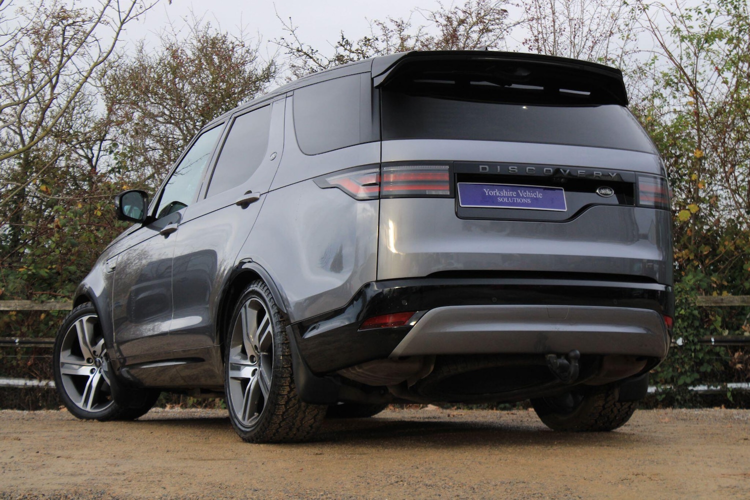 Used Land Rover Discovery 2023 for sale - 76715096: Photo 3