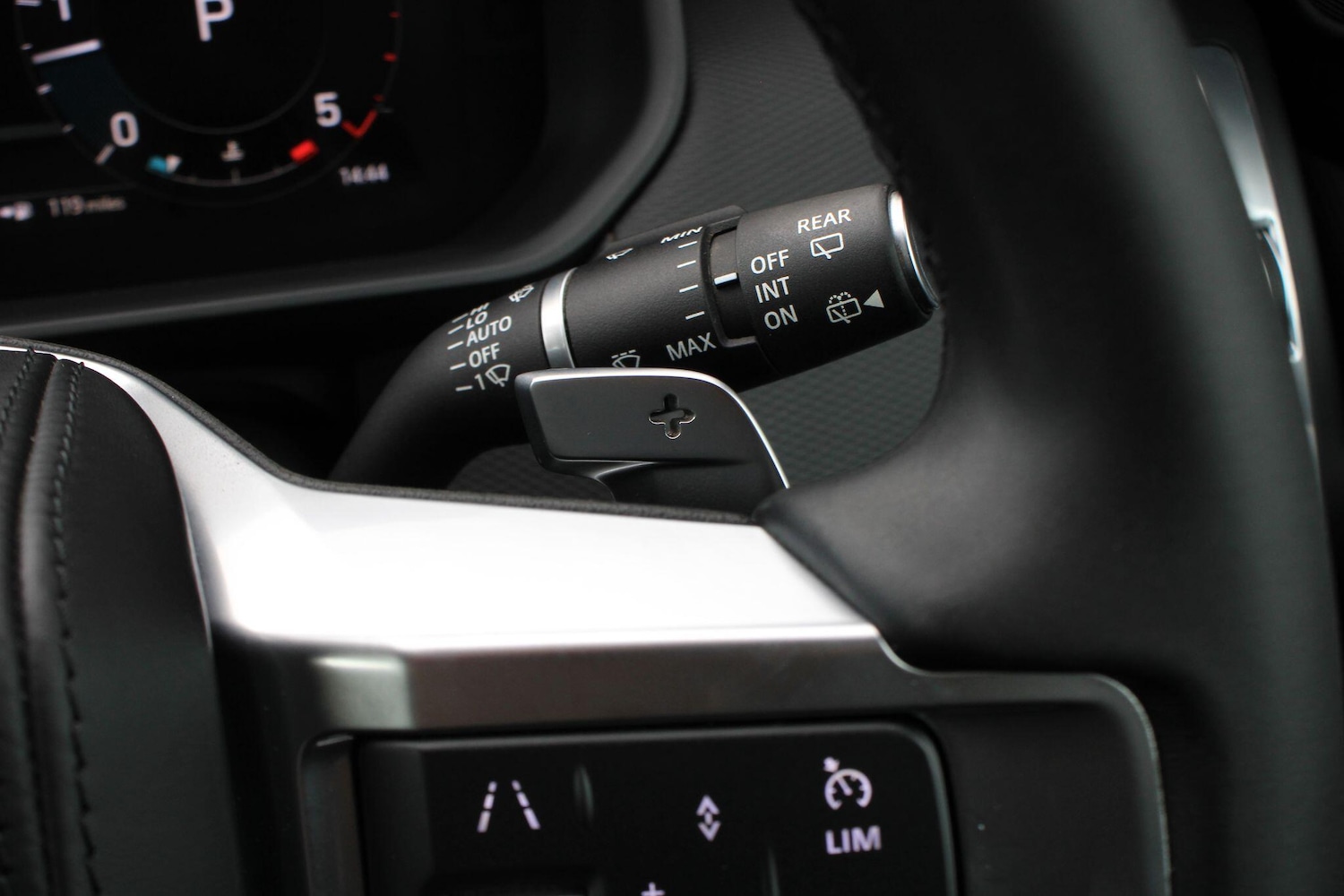 Used Land Rover Discovery 2023 for sale - 76715096: Photo 34