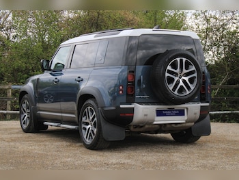 Used Land Rover Defender 110 2021 for sale - 78261228: Photo