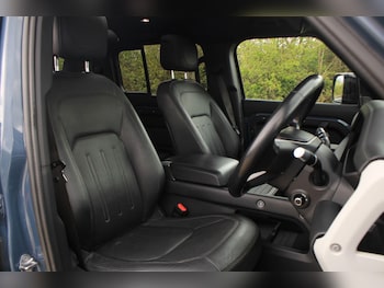 Used Land Rover Defender 110 2021 for sale - 78261228: Photo